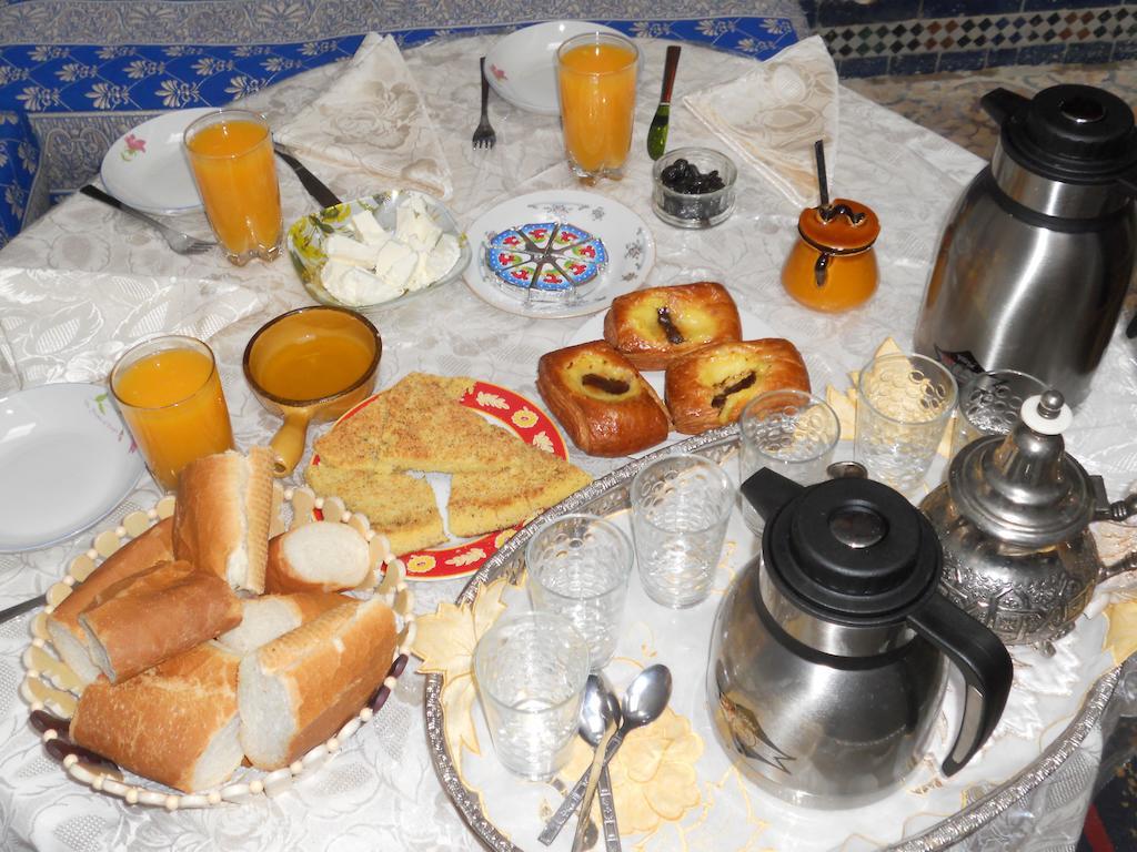 Riad Mikou Fes Luaran gambar